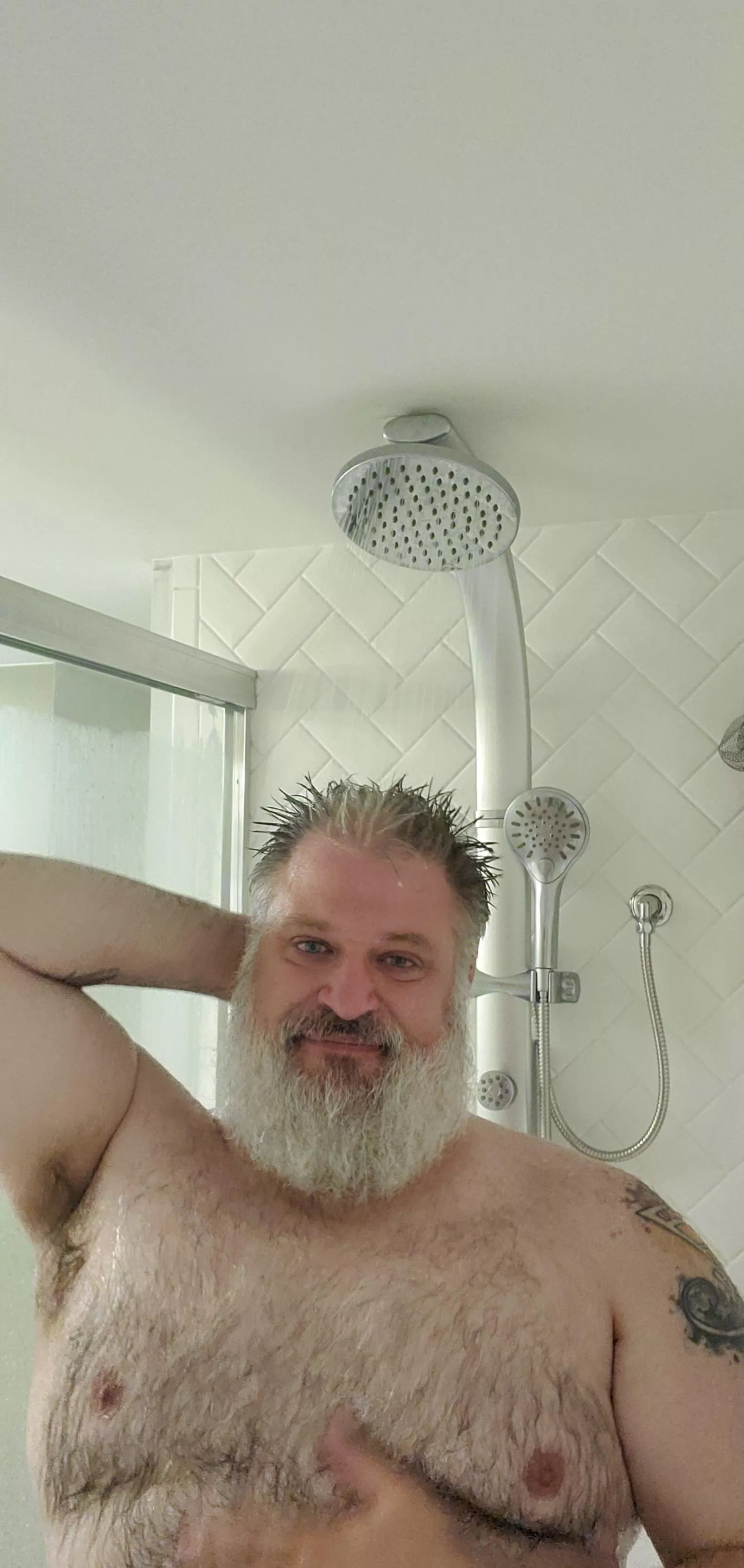 (40s) Would you scrub my back for me?