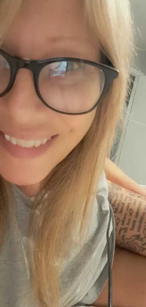 49F Pretty nerd💋