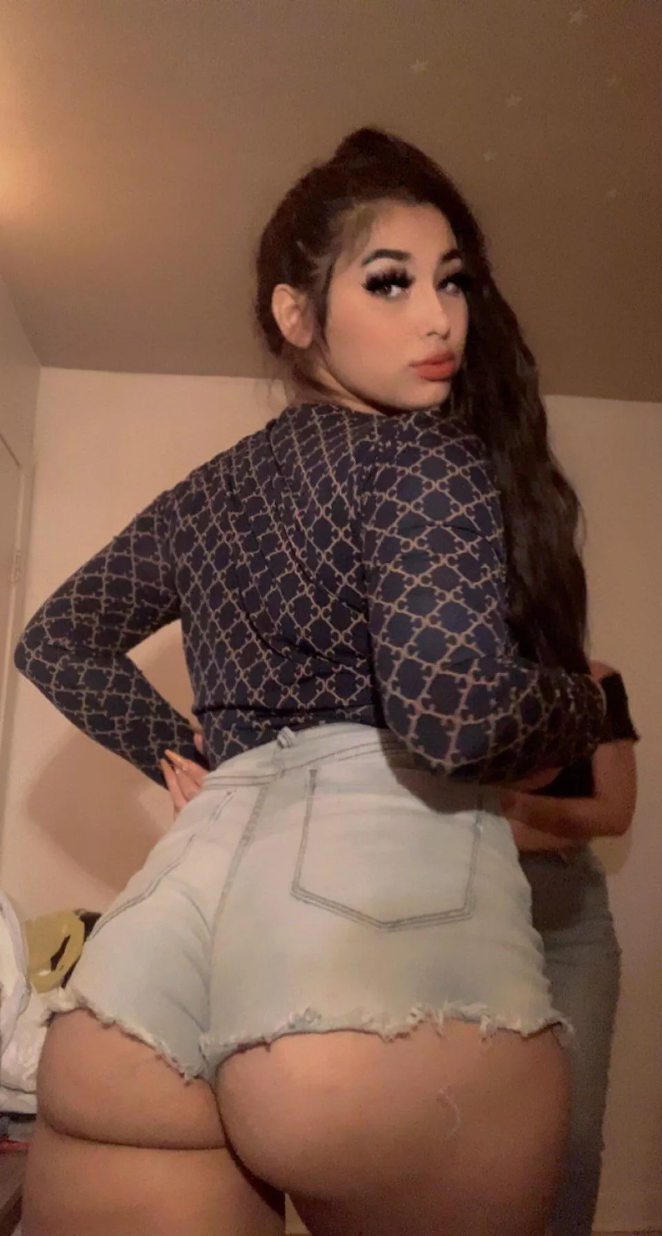 add snap for videocalls and sexting ;) @miatay.03