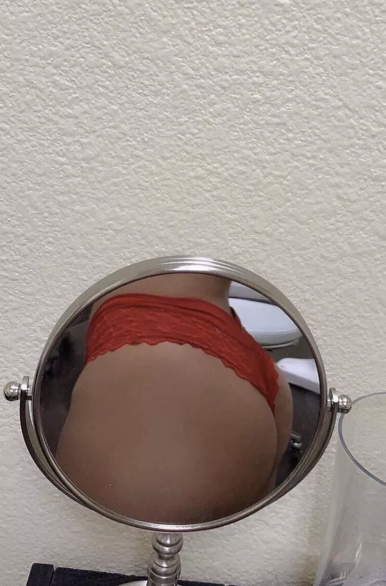 Anyone else love red [f]lags?
