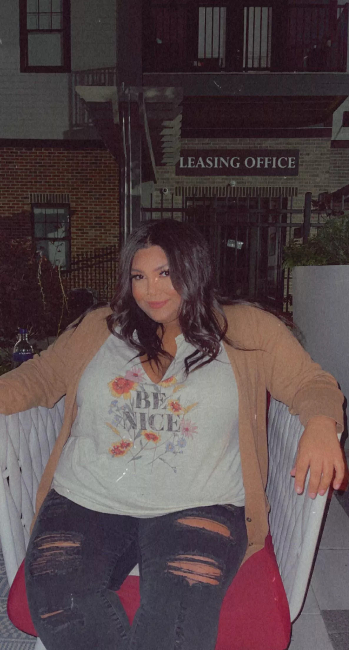 BBW DATING: If I was “out” with a guy they always told me to walk behind them and not too close. No hand holding. Then if we went to dinner (which I always paid) they make sure we sat closed off - is this normal? (This is all I’m used too) along wi