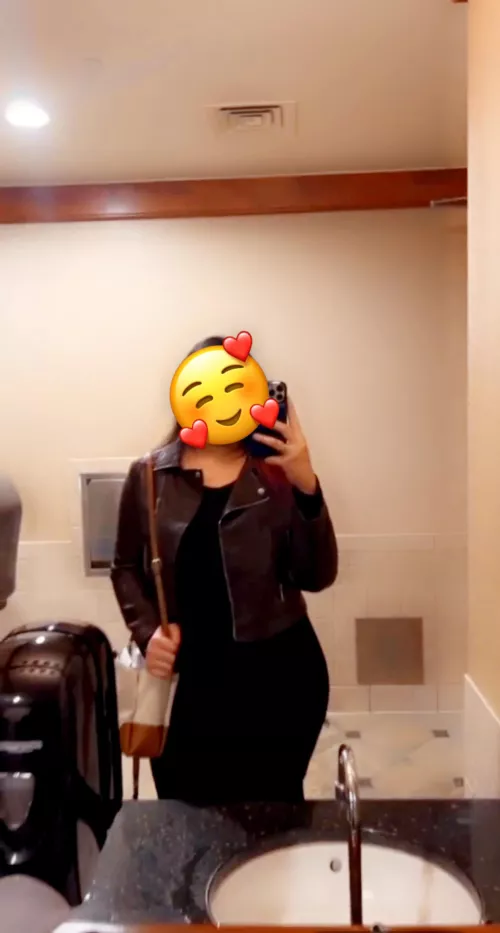 bout to get off work then ready for some fun tonight 🥰💦