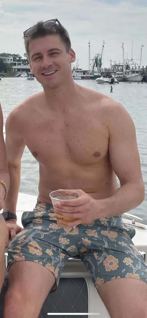 can’t seem to open my eyes when I smile