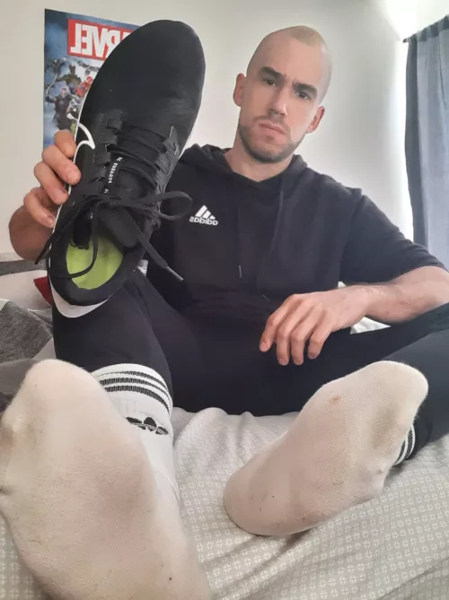 Come have a sniff 😈 @colecolossus