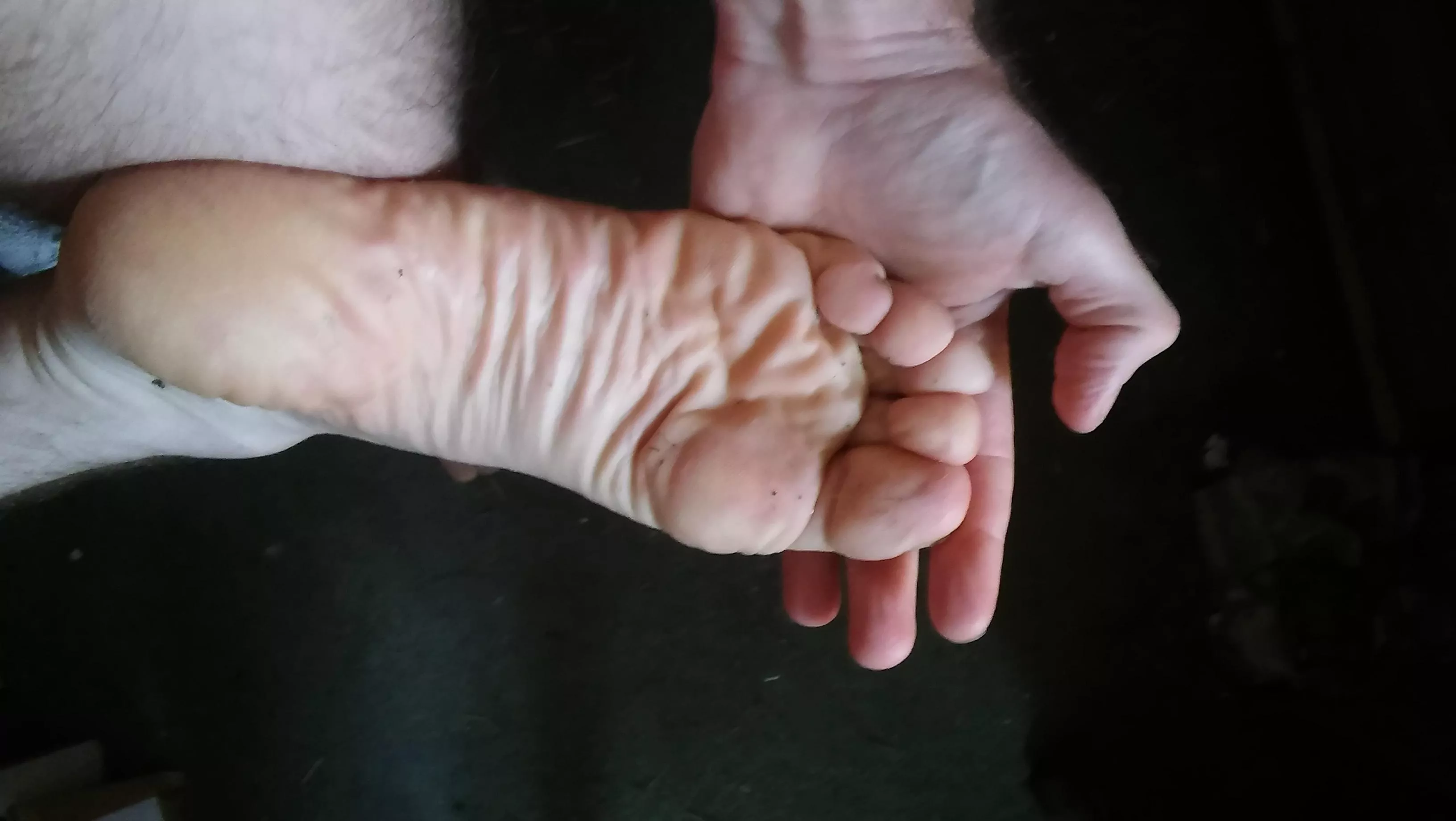 Cum foot in hand