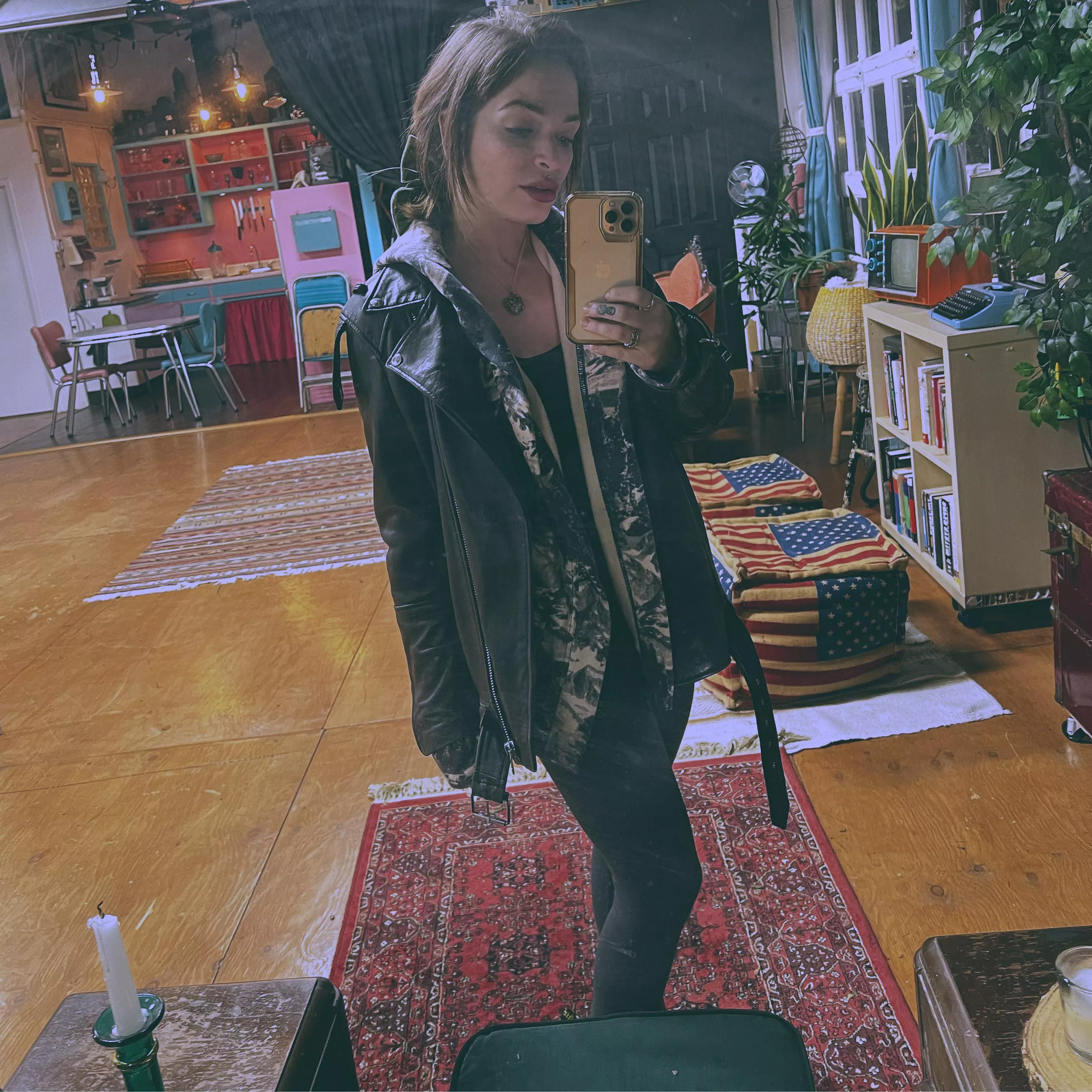 Do you like my outfit ???