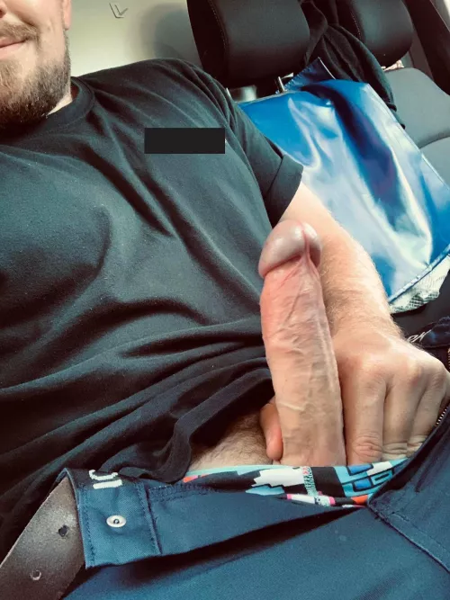 Enjoyed unplanned pissing myself in traffic the other day so much I’ve decided to do it again. Been on an 8 hour shift and haven’t took a leak all day. Here I am stuck in traffic again already a bit excited by the desperation as you can tell😈 seei