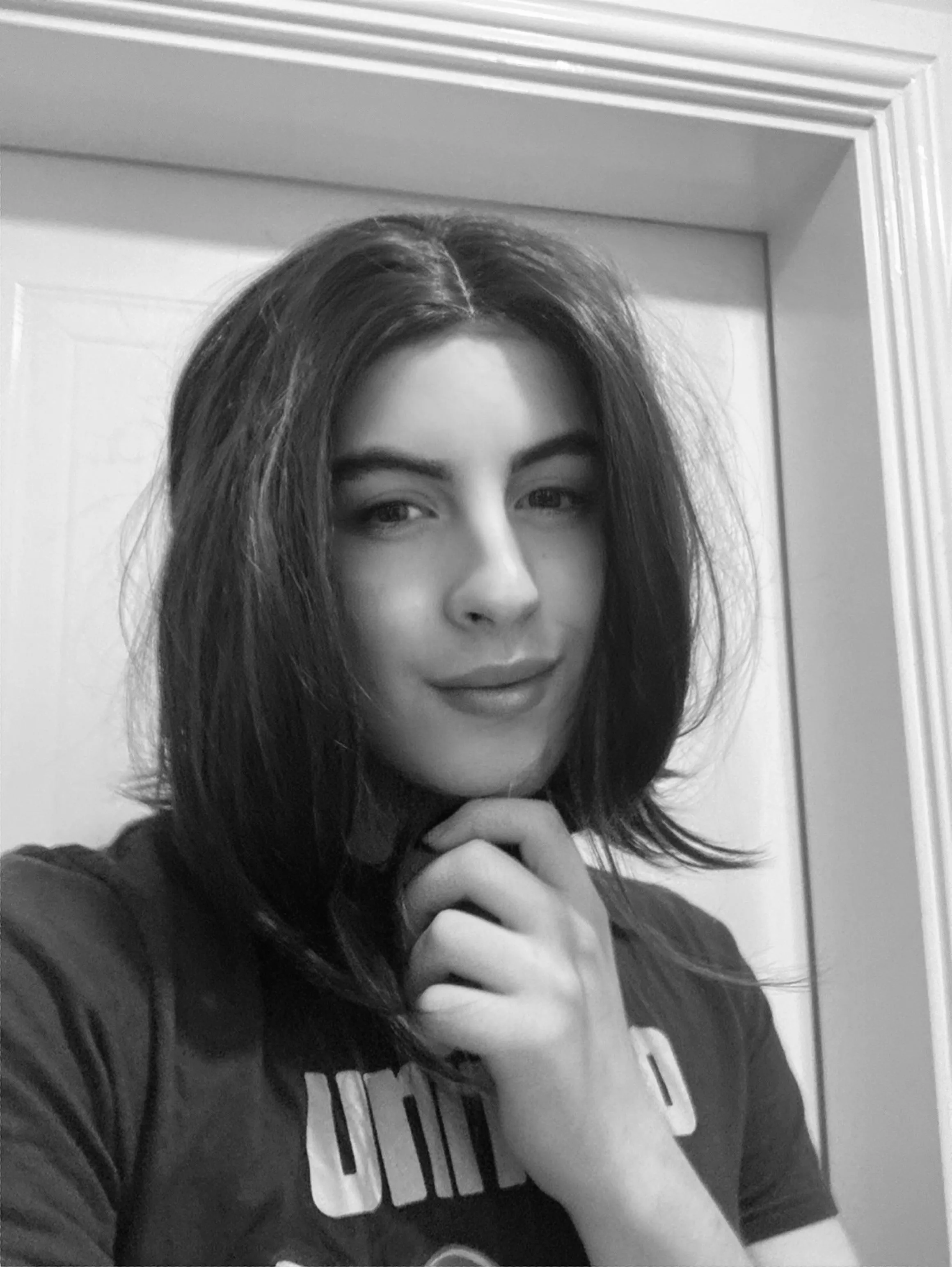 Feeling really insecure about how I look. Do you think I pass? 😕