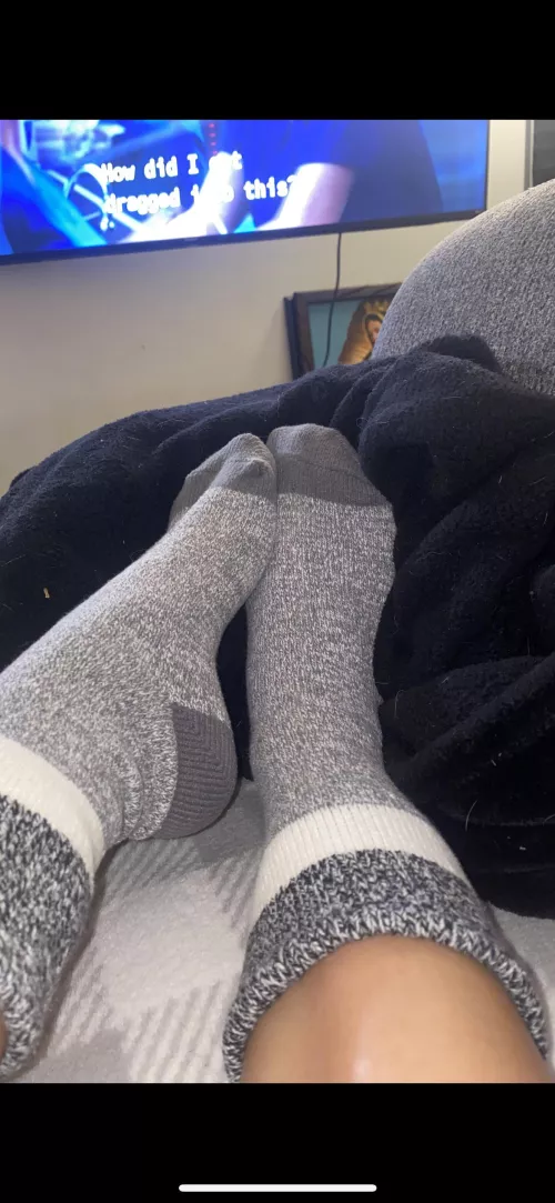Feet nice and cozy 🥰