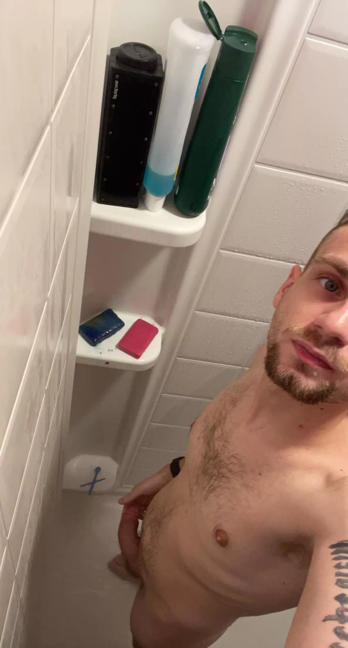 help me clean and get hard?😛