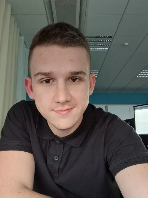 hopefully everybody's enjoying their weekend, i have to be at the office