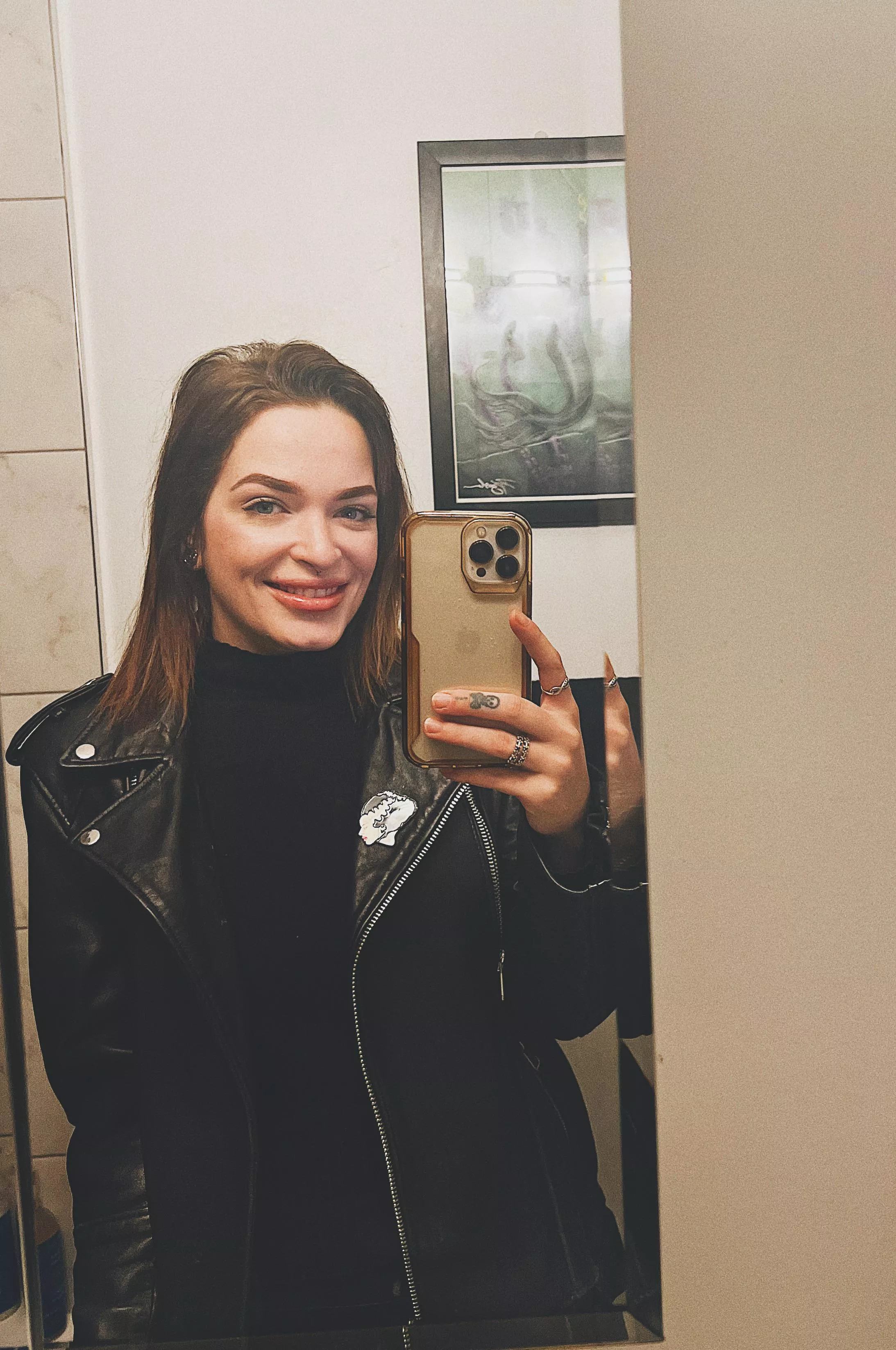 I love my paleness 🥰