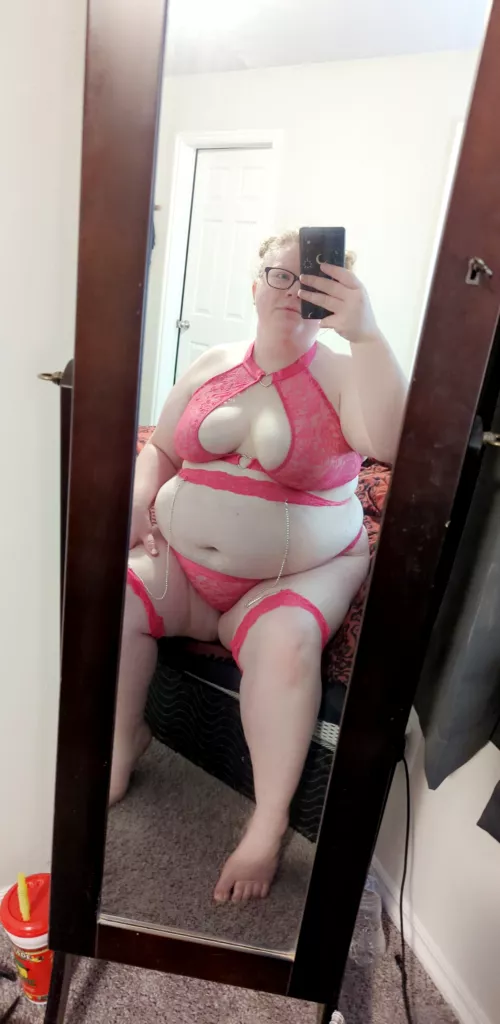 I love this lingerie set; just had to share.