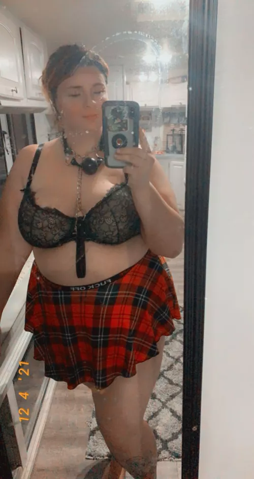 I want a mistress to tell how pathetic I am and how she’s going to take my husband