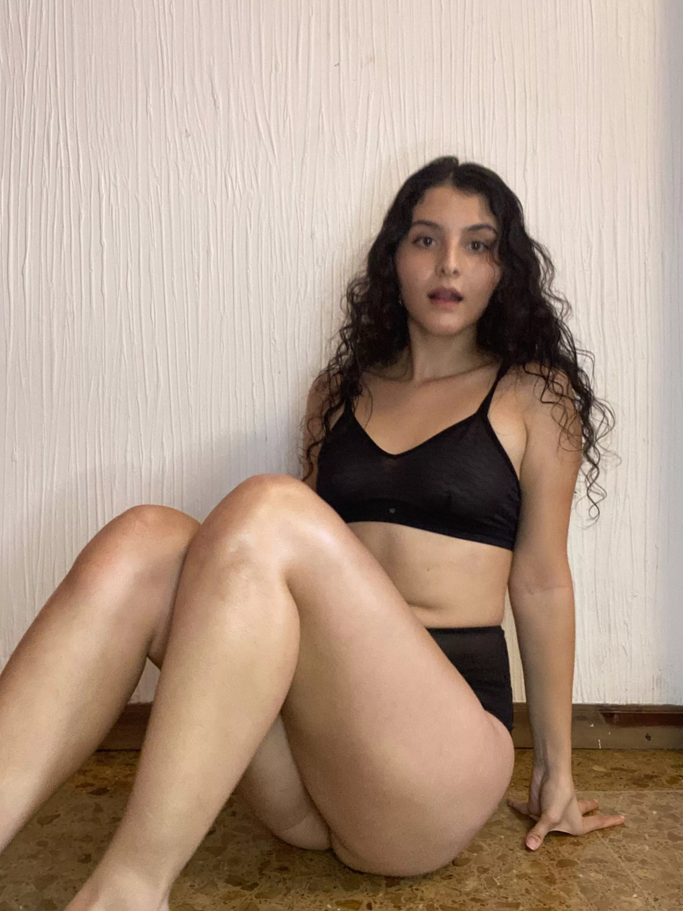 I want some cuddles 🥺💓