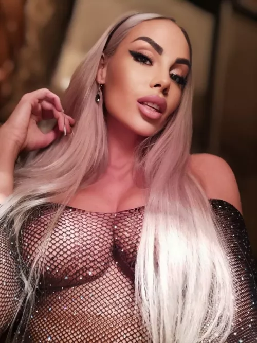 I want you to enjoy my sexuality, my beauty and make me always satisfied!