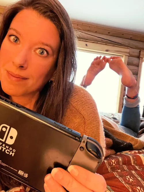 I’ll play this and you play with my feet. Deal?