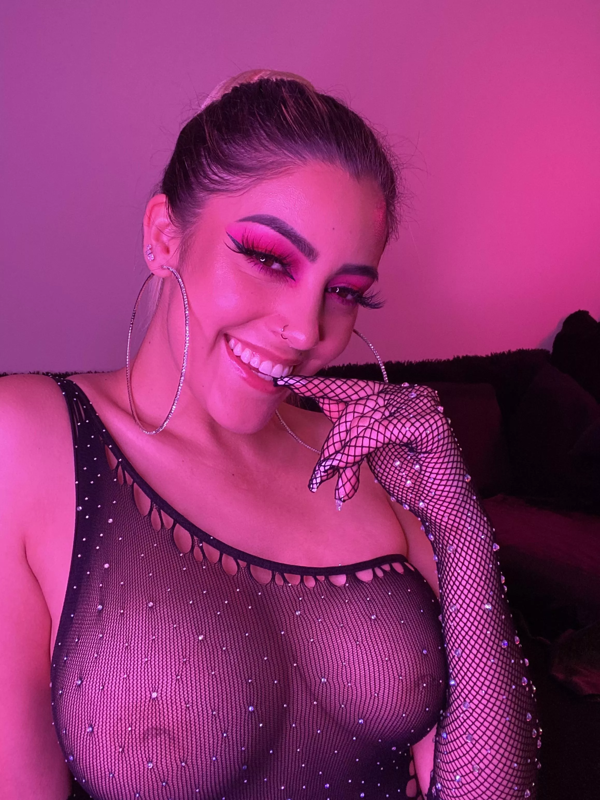 I’m living for this inner eye… eye liner?? Idk what to call it but I love it 😂