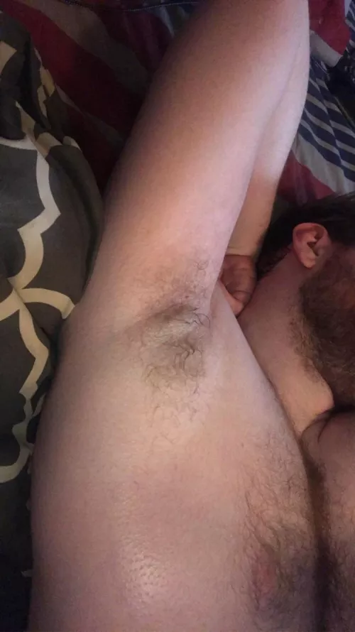 just finished raking leaves for an hour, come enjoy these pits while they’re sweaty as fuck. no deodorant of course 😈