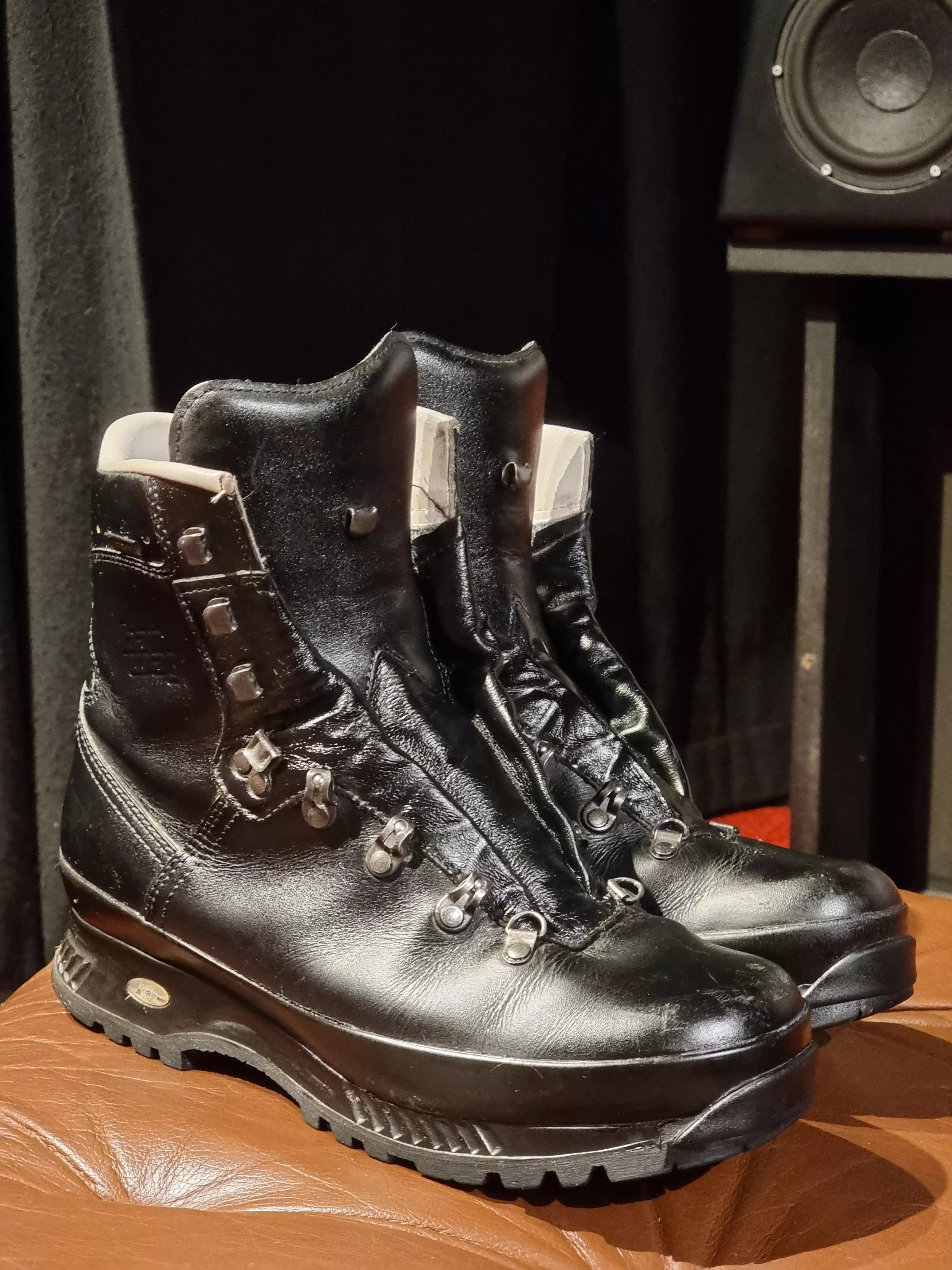 Just polished my 13 year old Hanwags.