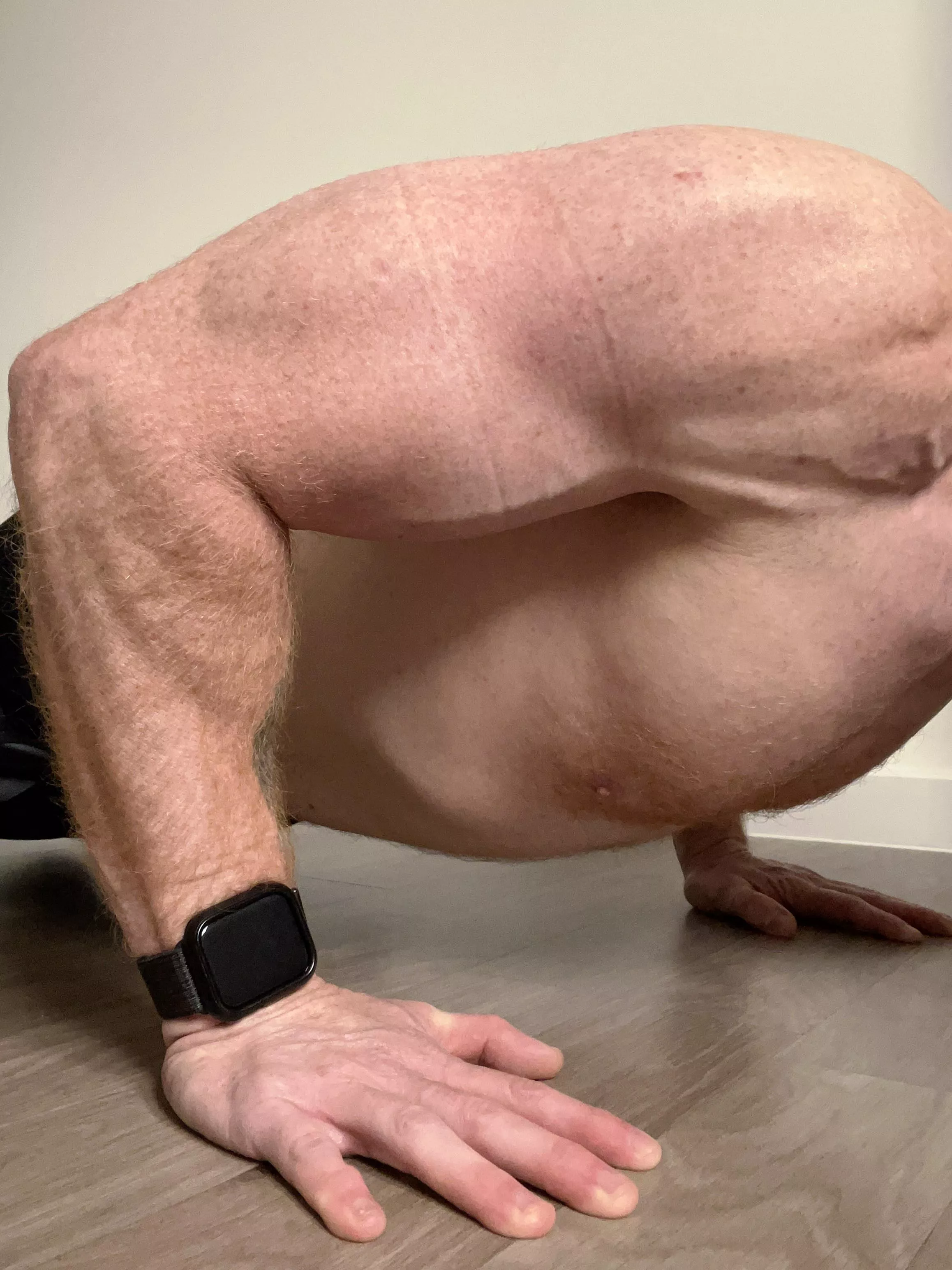 Just sit there and enjoy the show 😏 (M)