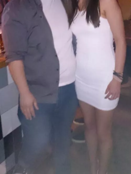 M34, half of couple but working away at the moment. Based in NZ, originally from UK.Any couples or ladies fancy chatting, Kick and Tele is Mickster1987, or DM here. Have a few pics to swap but maybe more for the exhibitionists out there, or guys who enjo