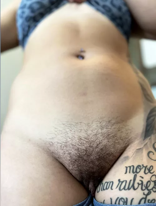 Millennial keeping the bush alive! ⚡️