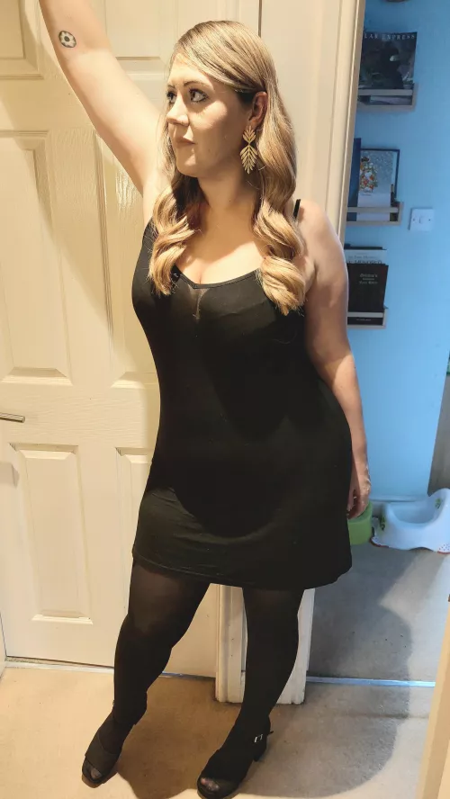 my 36 year old wife. let me know wjat you think. tele. Samwise072