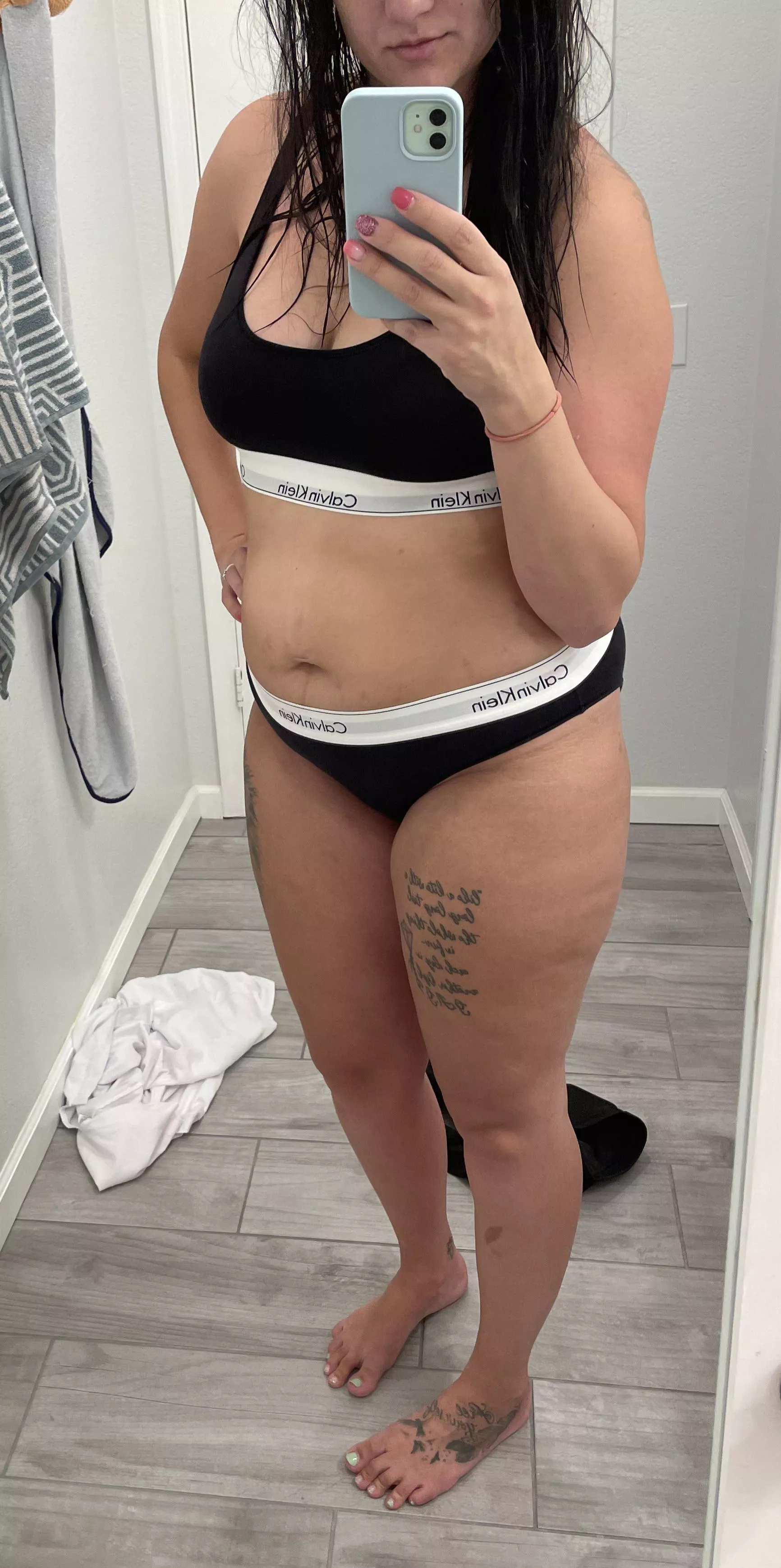 Not too bad after 2 kids 🔥