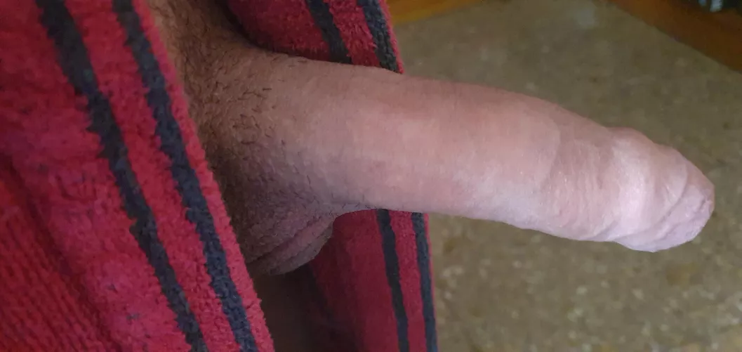 Spanish BWC looking for a submissive asian girl