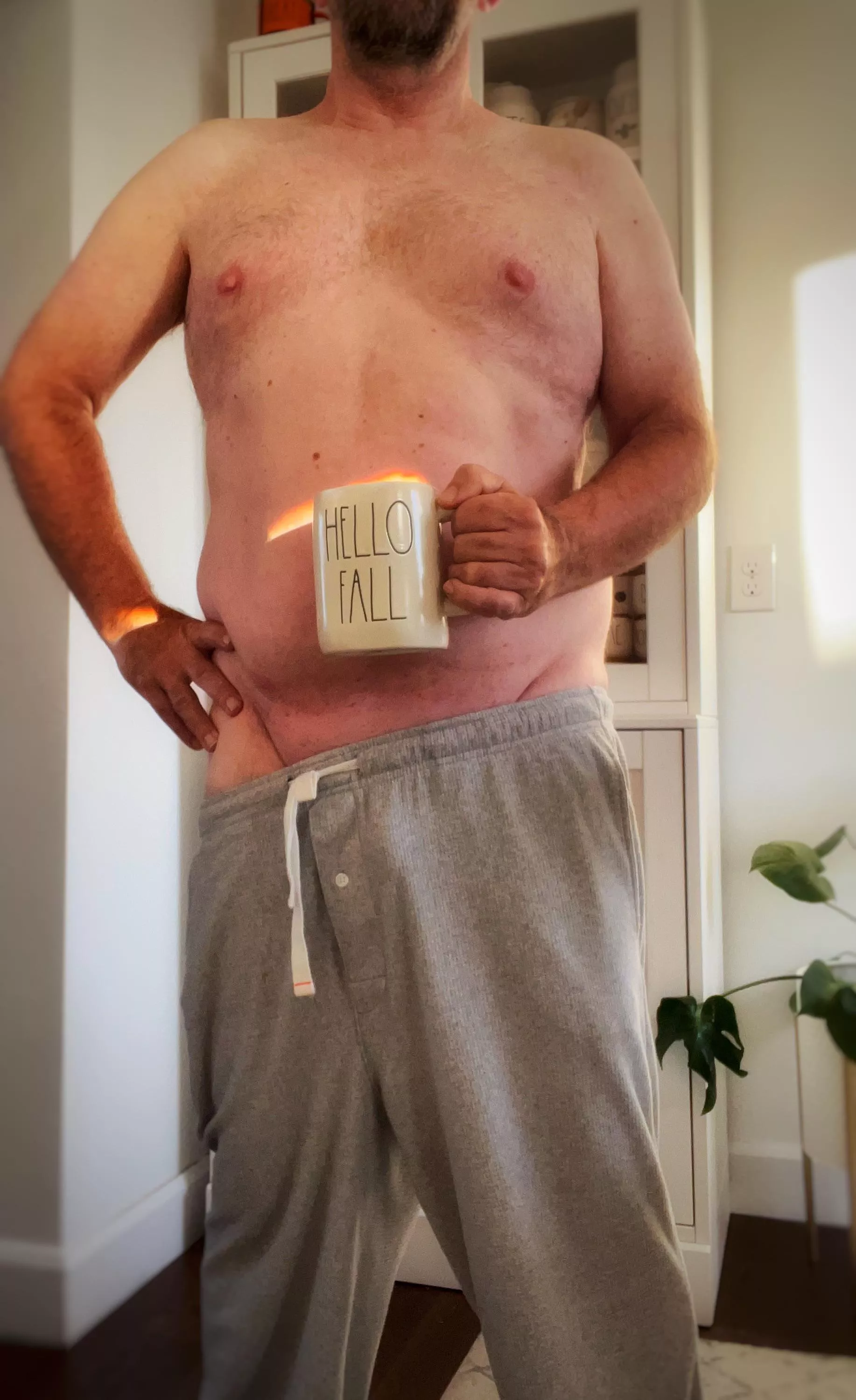 Sunday morning coffee with a dash of dad bod perhaps?😉