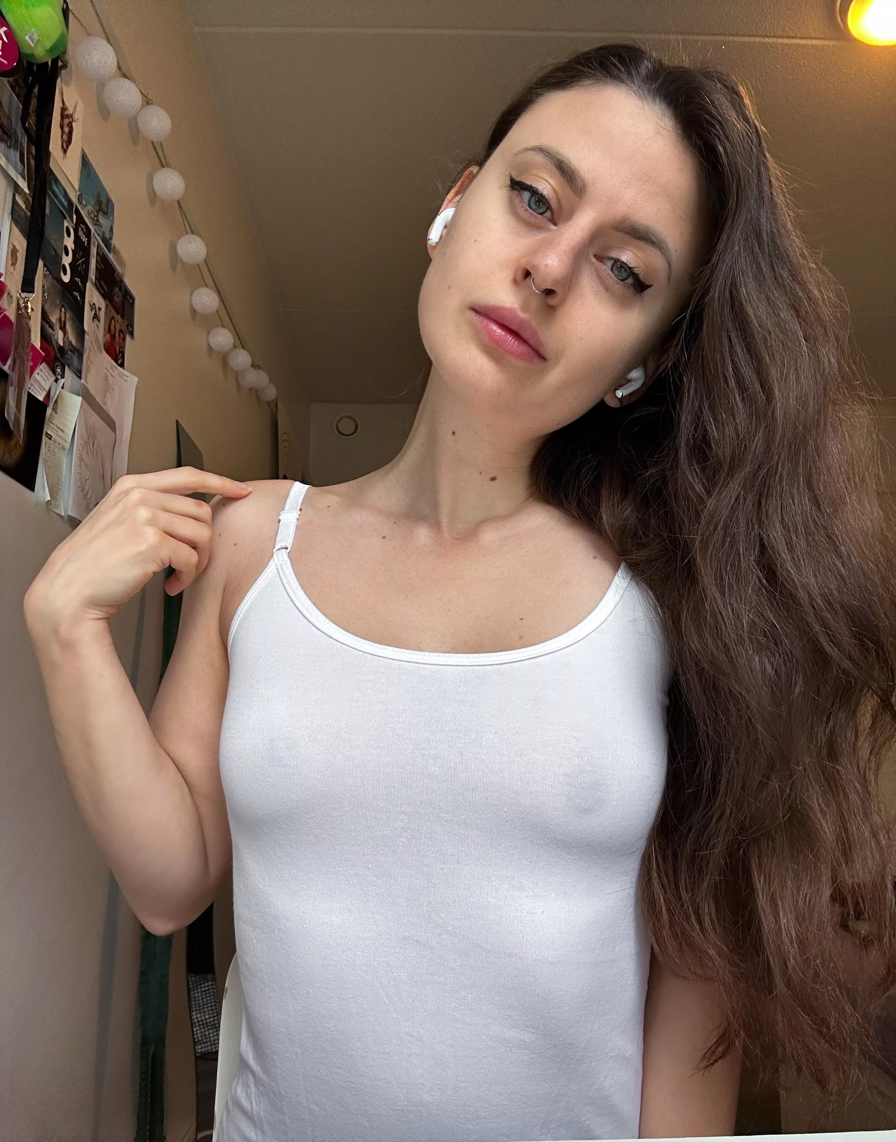 Thinking if I need a blazer on top 🤔