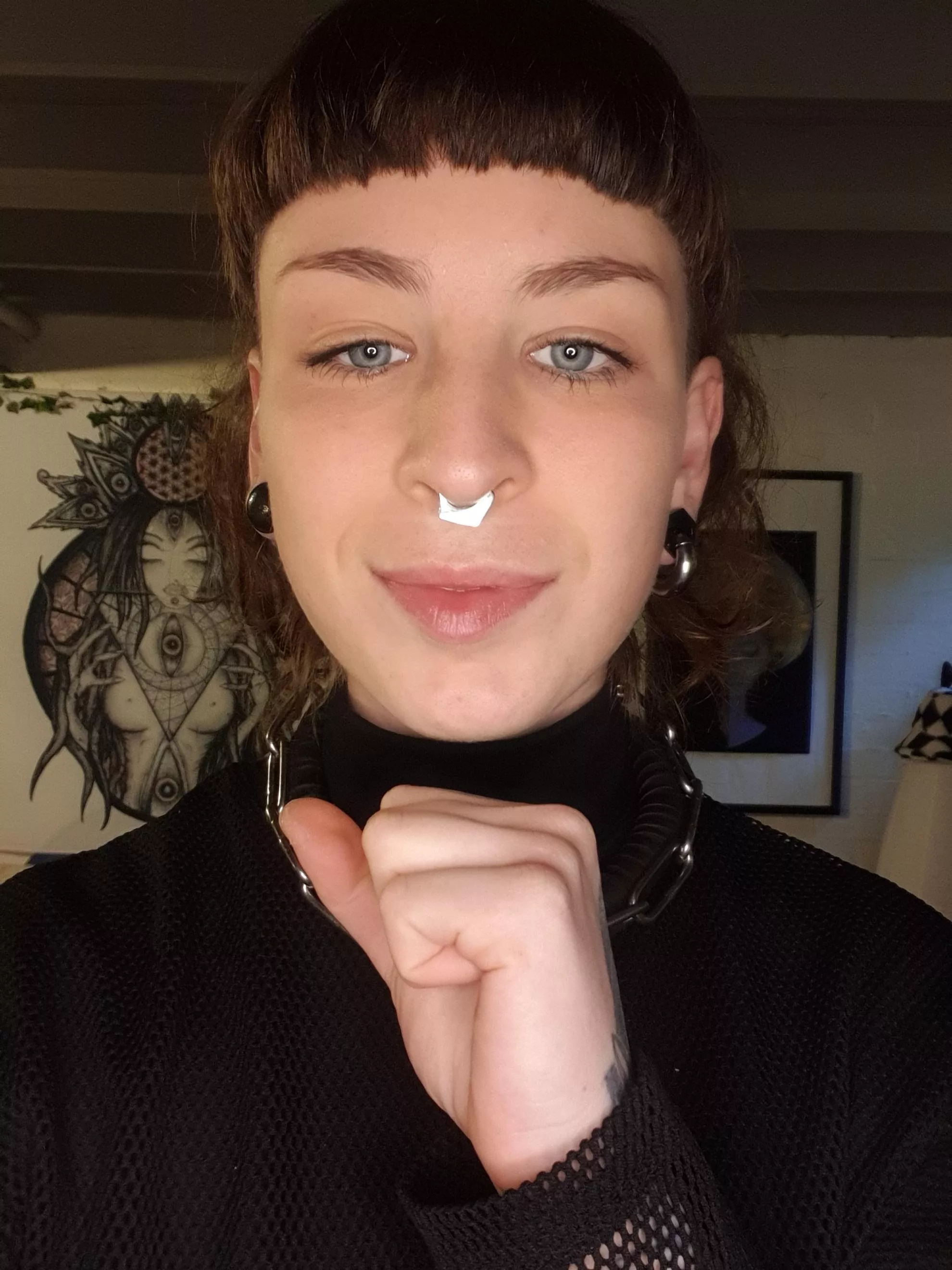 This was the tinder pose that I got asked to do when I wanted to verify my account haha [f22] [IRTR]