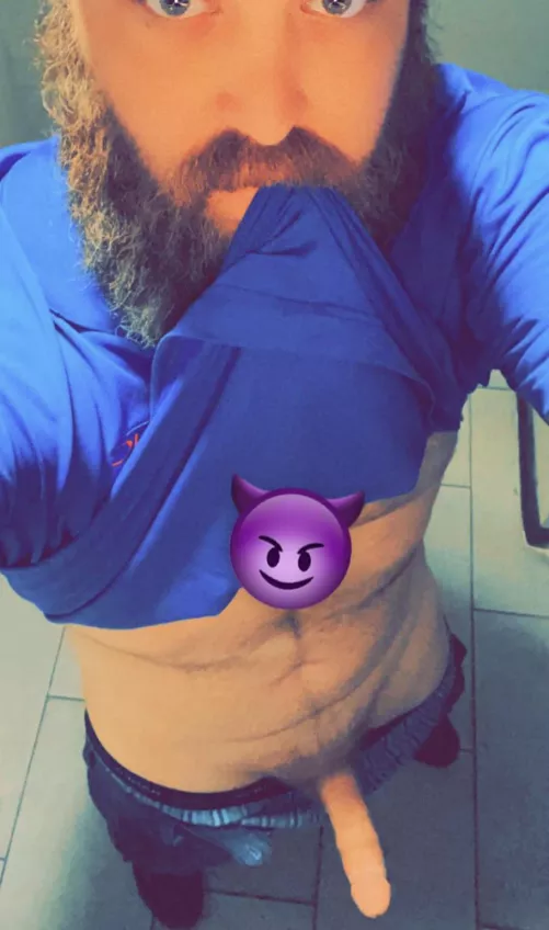 Was horny at work 😈and still 😏