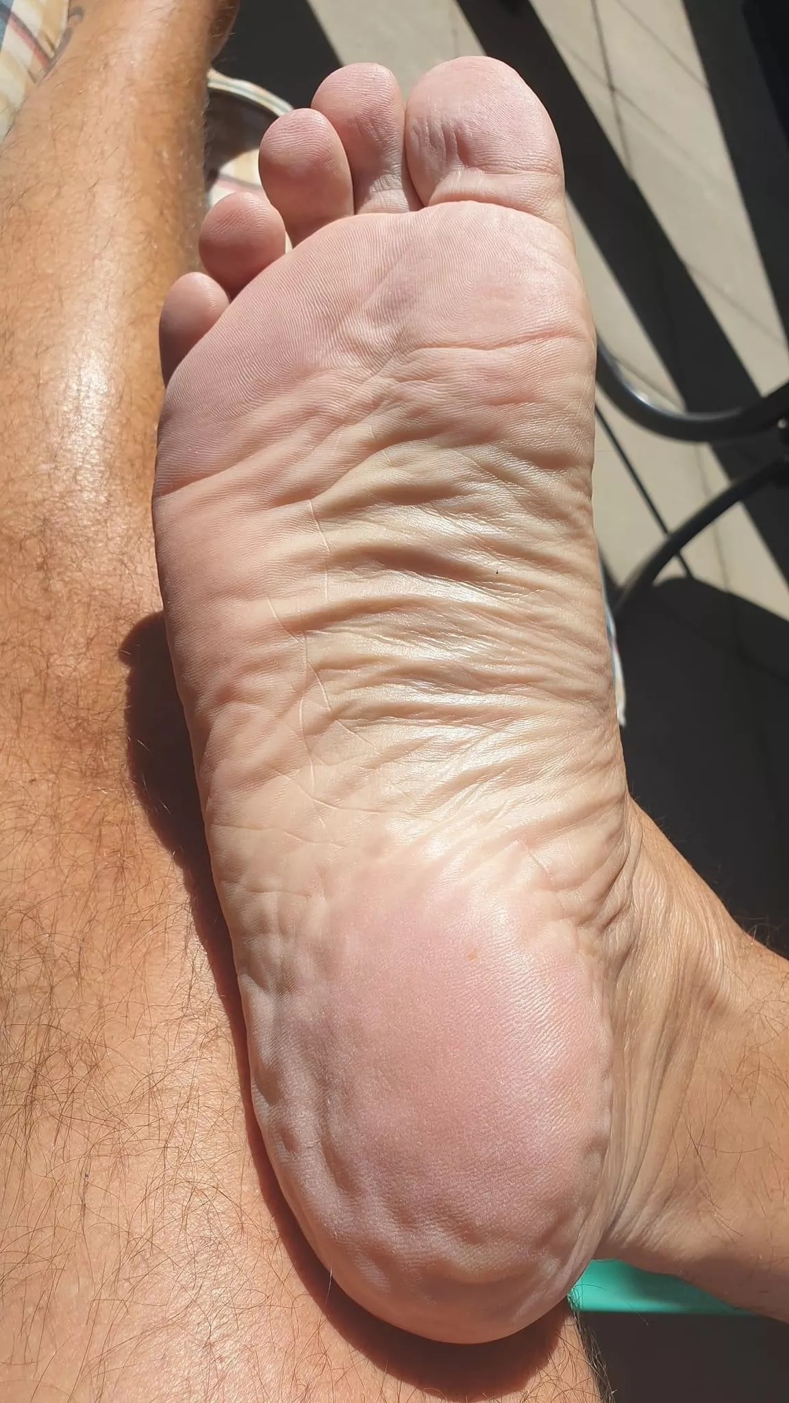 Who's coming to worship my sole?