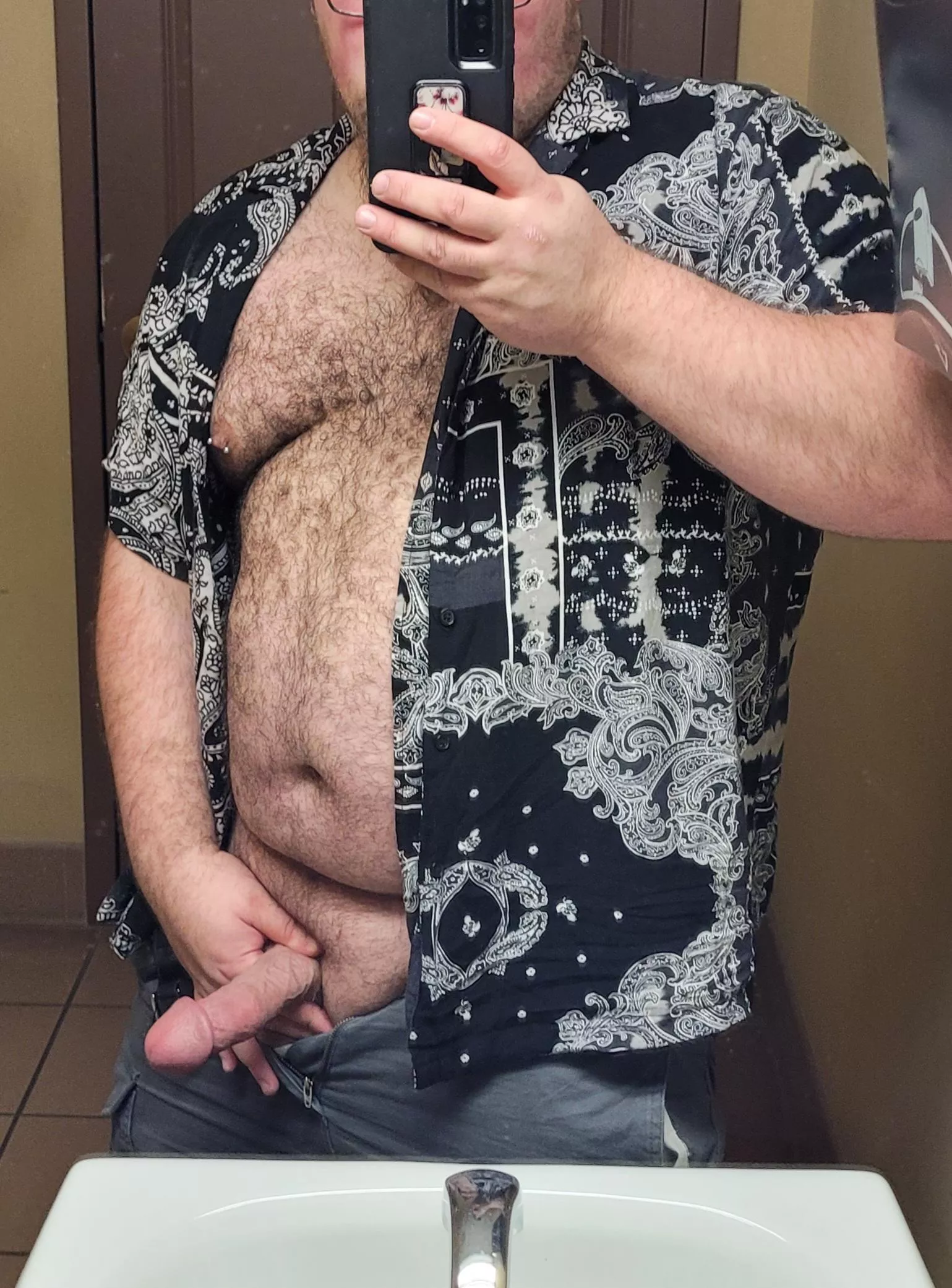 Working by myself has quite the Privileges😈🔥