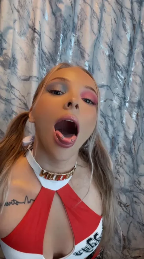 Would you let Harley suck you 💦
