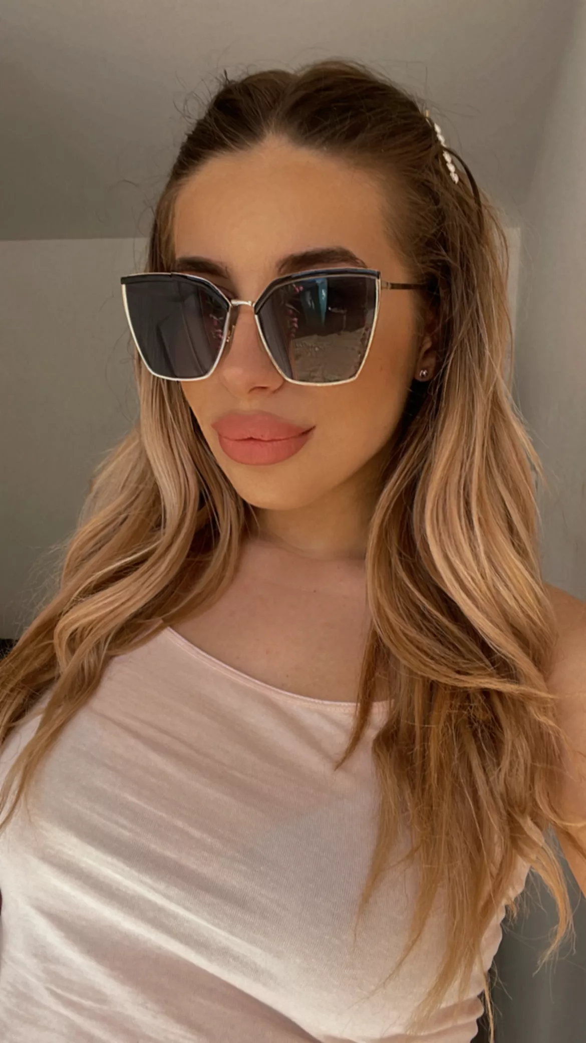 Yes, I am innocent but also wild 😜😈