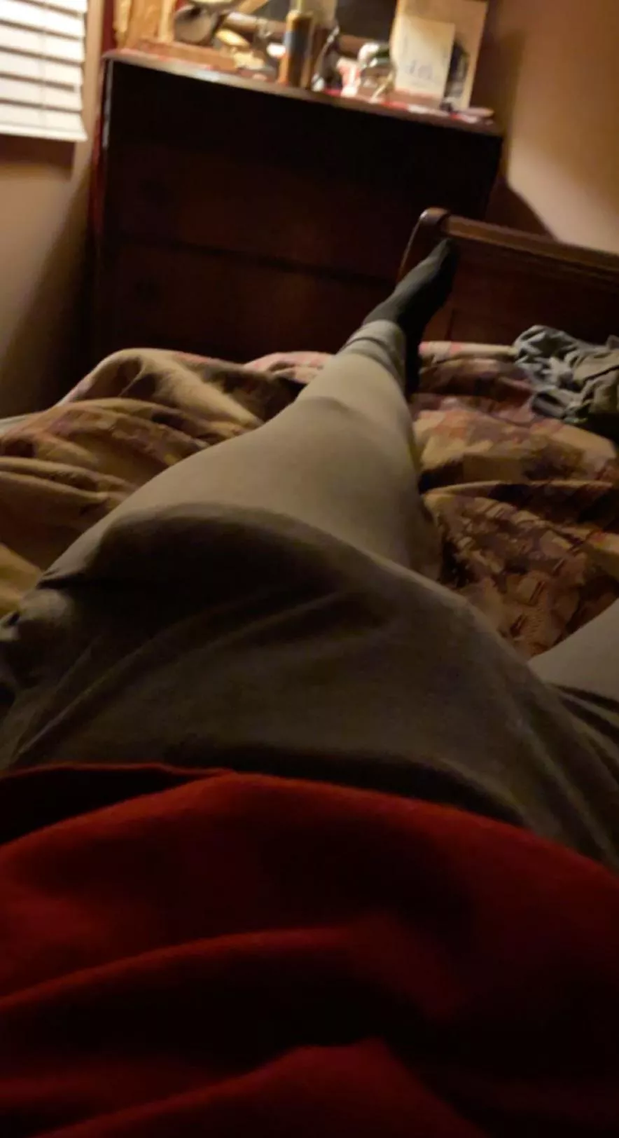 18M. I'm 6'6. come take a seat ;)