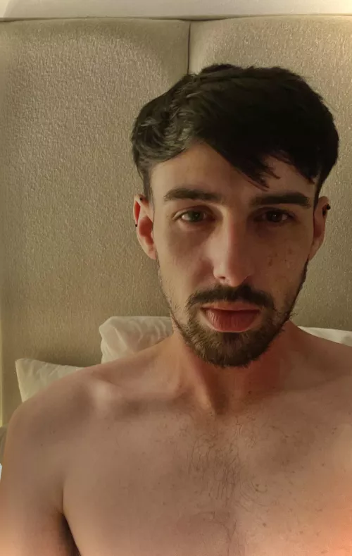 Anyone need a healslut in OW2