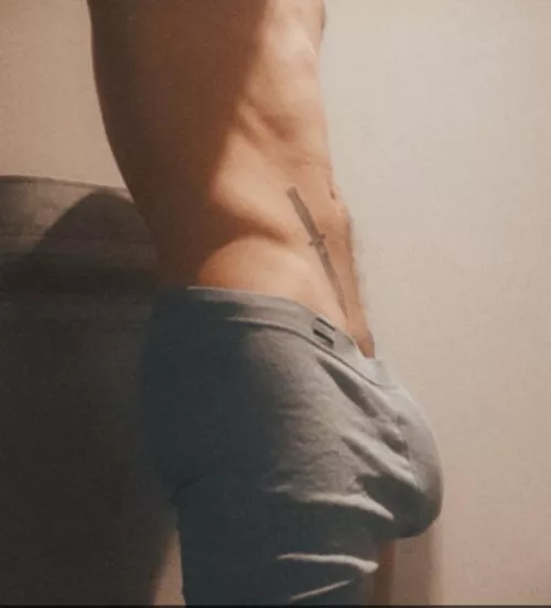 be honest, would you stare?