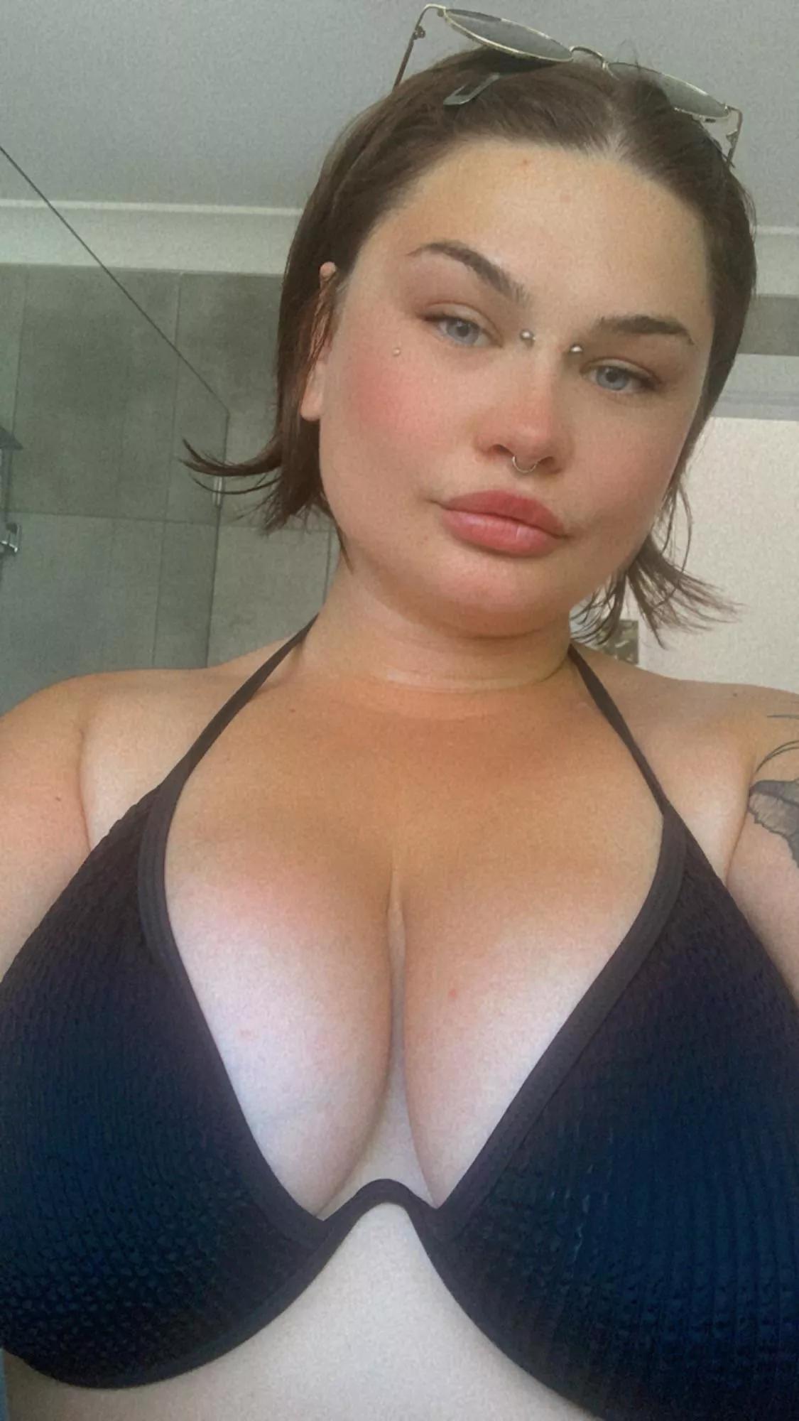 Big tiddies in my new bikini 👙