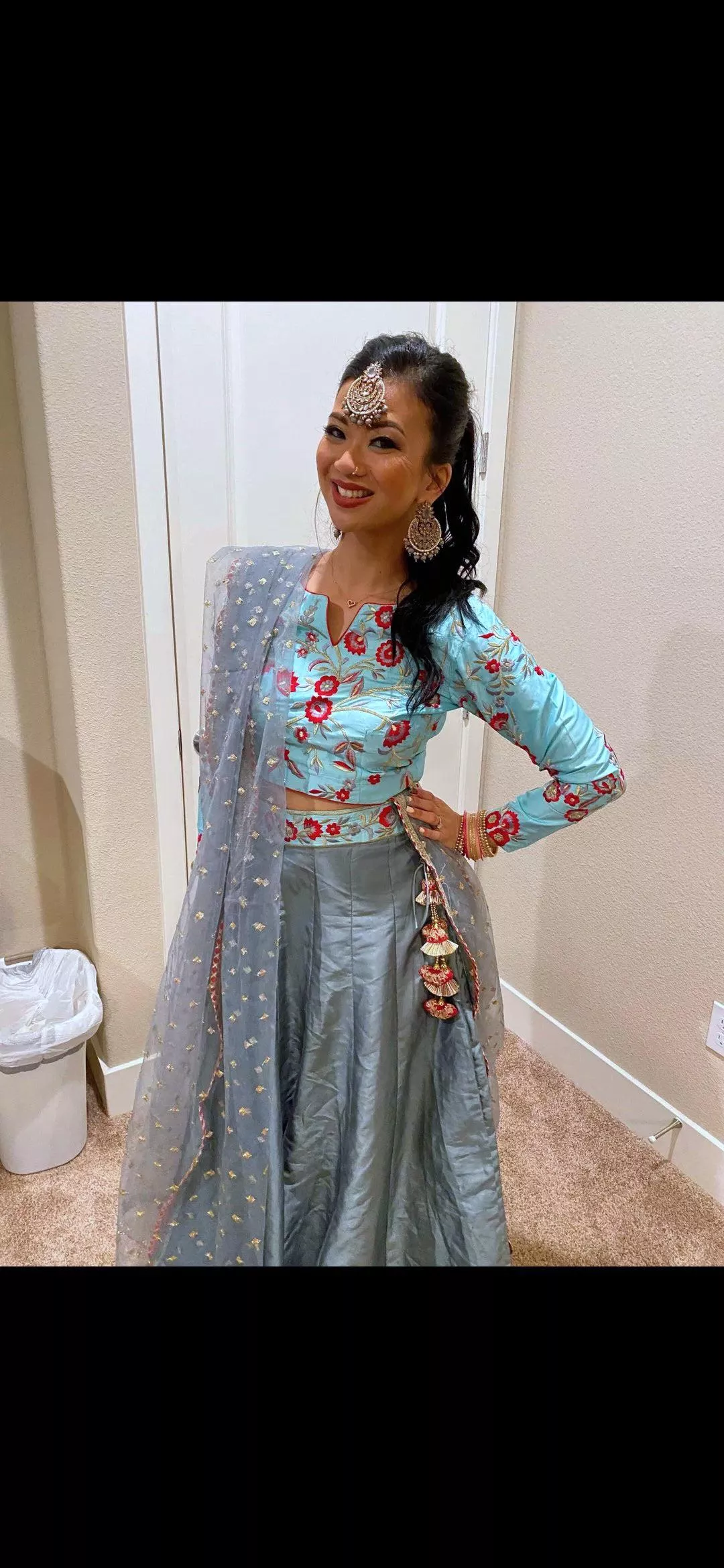 Do you think I’m pretty? [F]