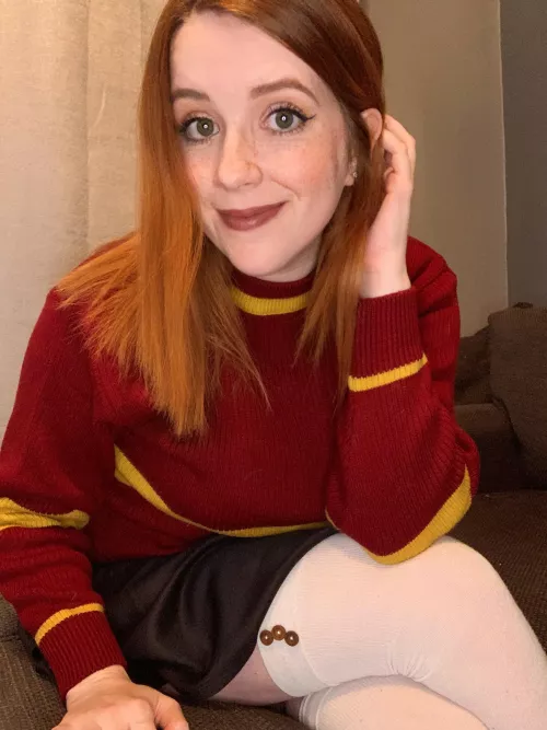 Flirty Ginny cosplay by me 💕