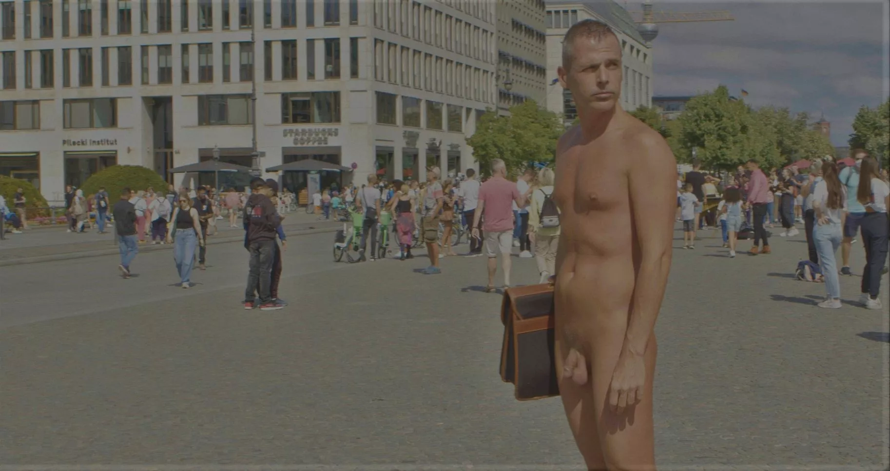 Going naked to work 🤣