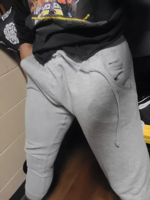 grey sweats + hard dick = perfect outline