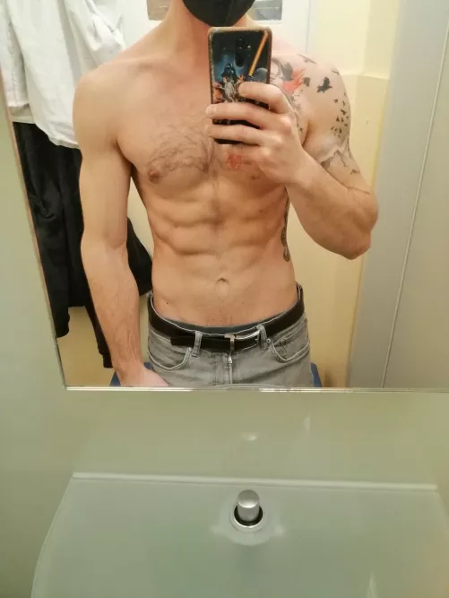 hey, new here! do you like what you see?