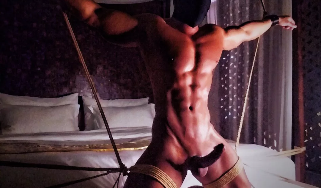 I am a dominant bottom and it is my dream to have a submissive hunk and it is my fantasy to set up a milking party for him. 🤤 I will be inviting milkers and edgers to milk his cock for hours. Nonstop milking and I will be leading them faggots to worsh