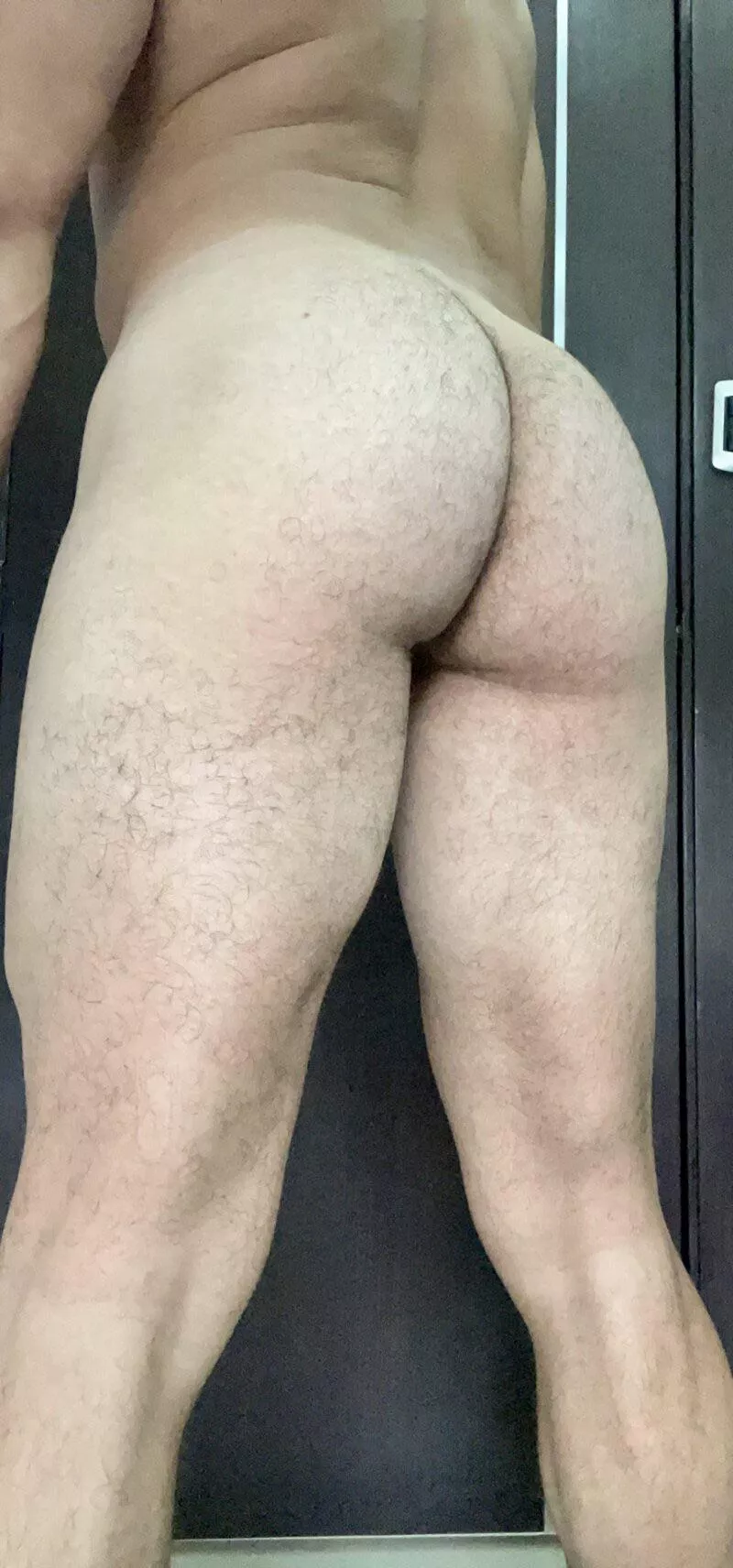 I just did my squat rutine.