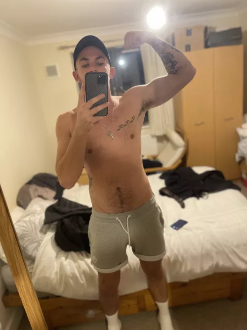 I'm new here is this a good selfie guys?